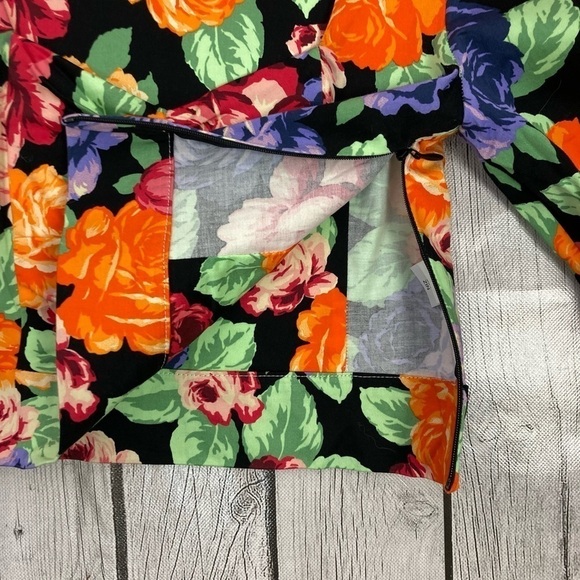 ZARA Multicolor Cropped Floral Print Top - Picture 12 of 12